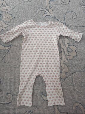 Lila and Hayes Pumpkin romper. Size 6-9 m